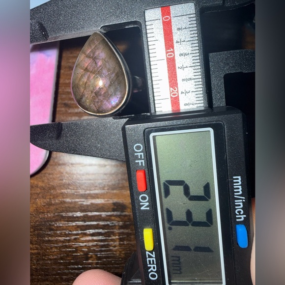 Labradorite ring - Picture 6 of 7